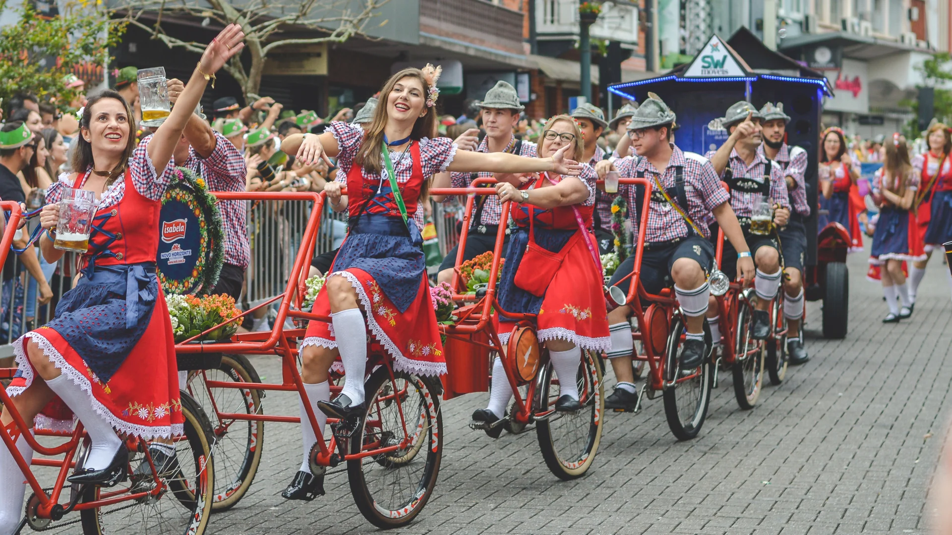 Oktoberfest 2025 Germany - Julee Maressa